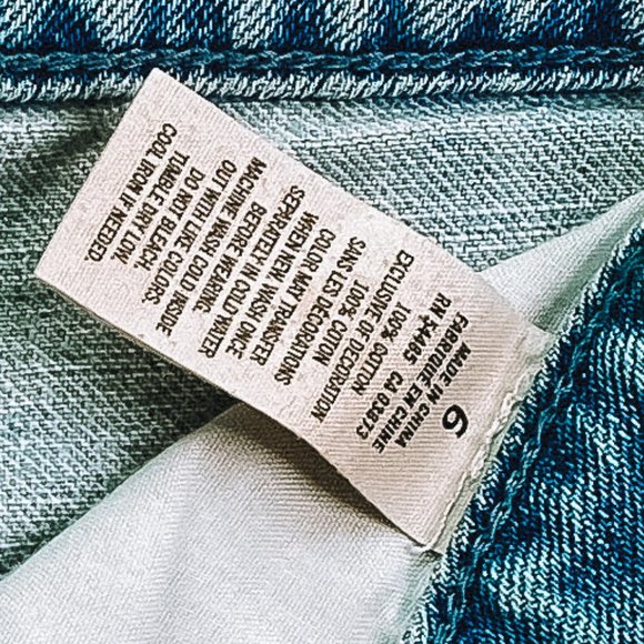 American Eagle Outfitters Distressed Light Wash Jean Shorts - Picture 8 of 8